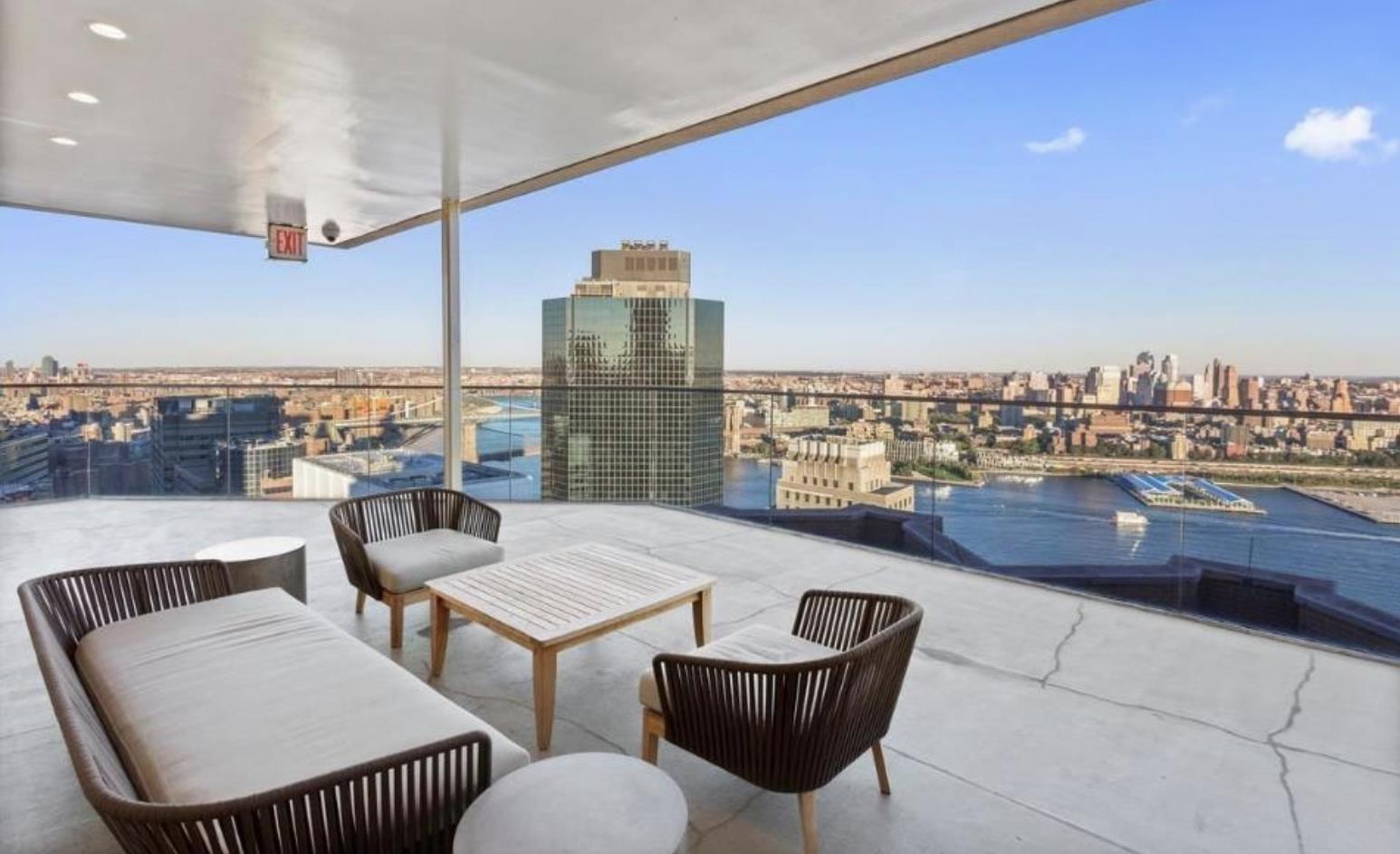 75 Wall Street, Unit 35F Manhattan, NY 10005 - Photo 20 of 25 Photo