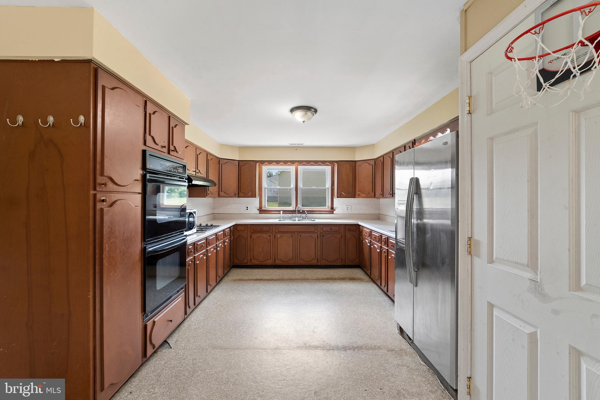 7058 Grays Mill Road Warrenton, VA 20187 - Photo 11 of 32