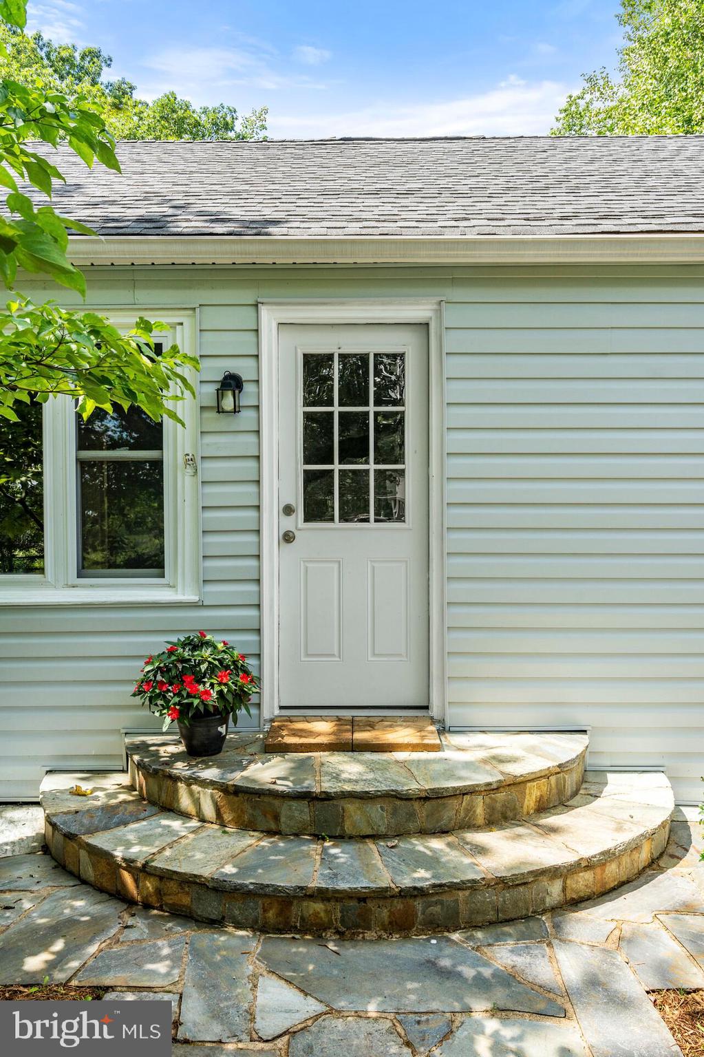 7058 Grays Mill Road Warrenton, VA 20187 - Photo 6 of 32