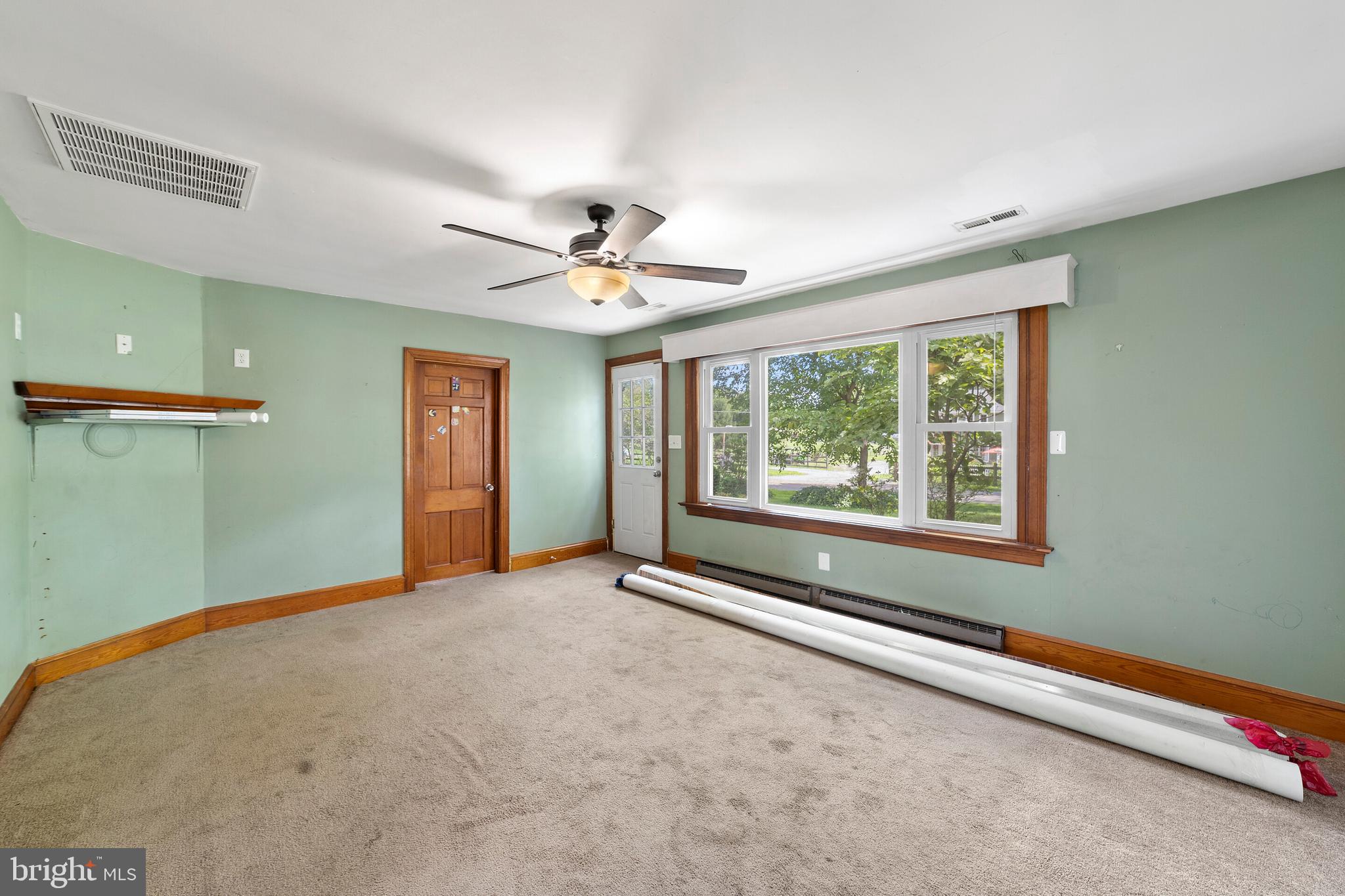 7058 Grays Mill Road Warrenton, VA 20187 - Photo 7 of 32