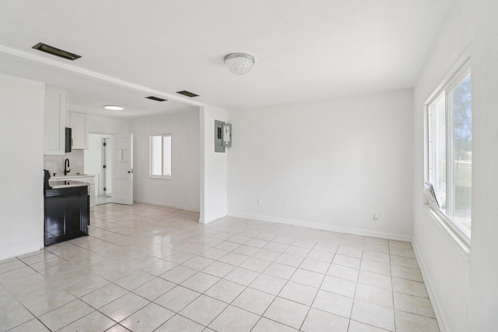4580 Alpine Lane Titusville, FL 32780 - Photo 14 of 33 5-web-or-mls-Alpine Ln-S1404-005