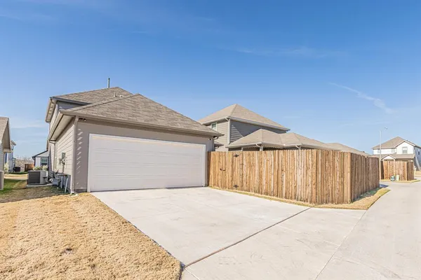 $2,850 | 2935 Brittlebush Drive, Fort Worth, TX 76108