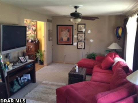 32005 Dixie Manor Road Rockwood, MI 48173 - Photo 6 of 14 20090285-5.JPG