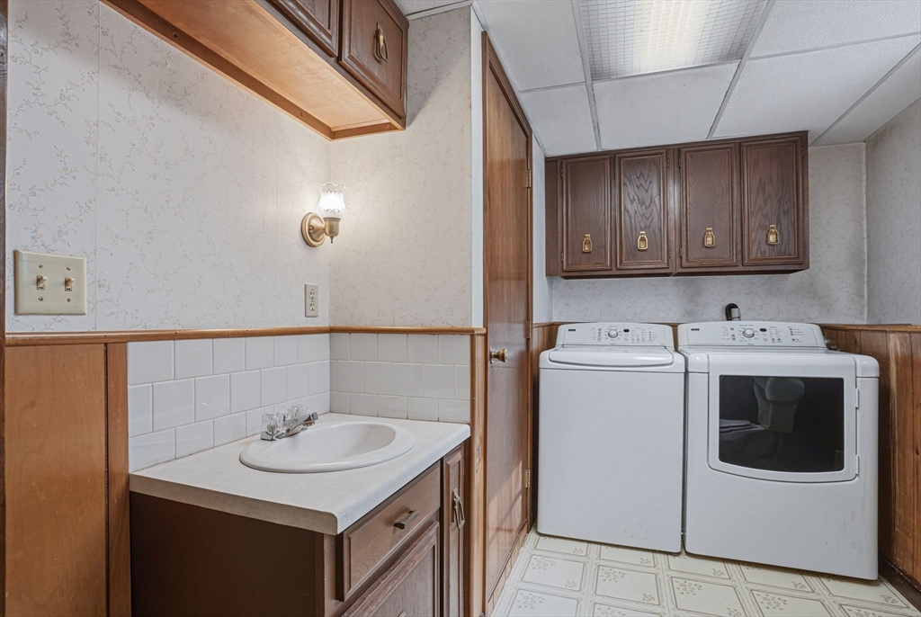 44 Tomlinson Road Attleboro, MA 02703 - Photo 30 of 35