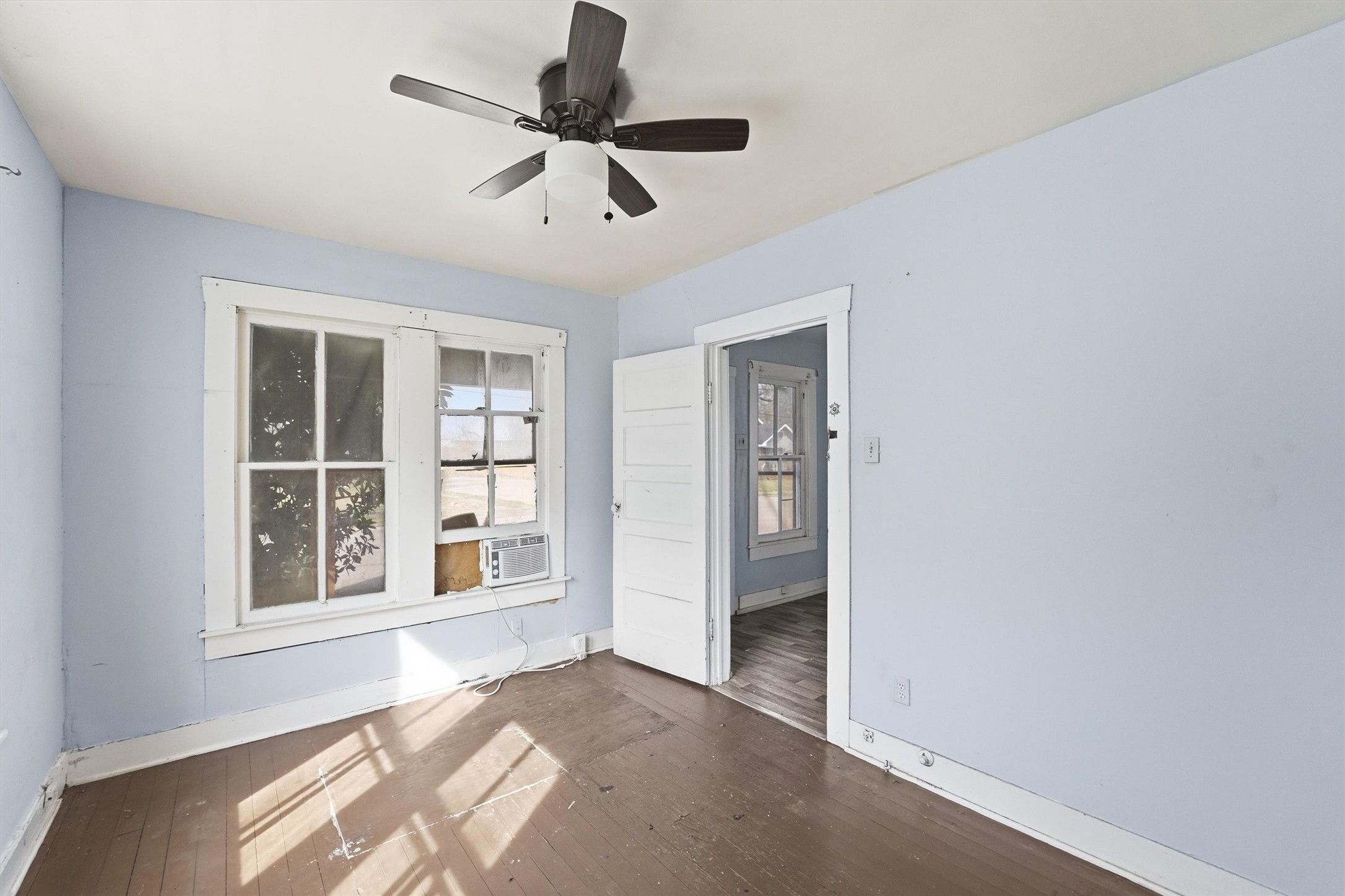 2420 Stevens Street Houston, TX 77026 - Photo 11 of 15 a view of an empty room with a window