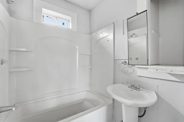 $1,100 | 2420 Stevens Street, Houston, TX 77026