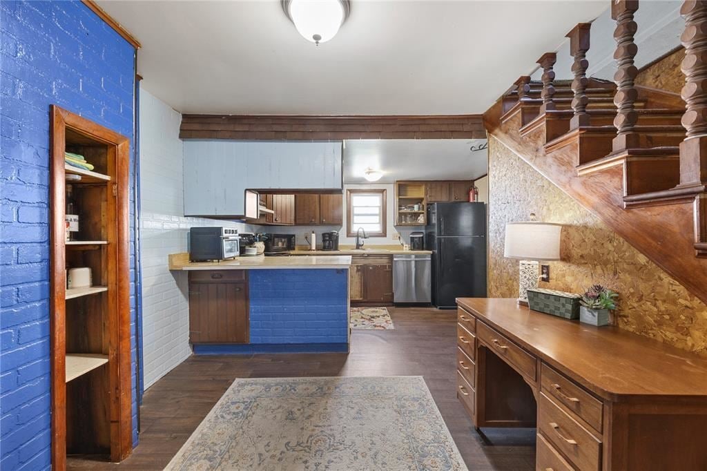 311 St Mary's Street Riverside, IA 52327 - Photo 6 of 25 Gallery Image 6