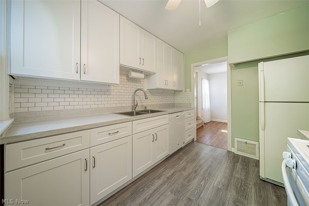 1582 Maplegrove Road Cleveland, OH 44121 - Photo 8 of 22 Kitchen
