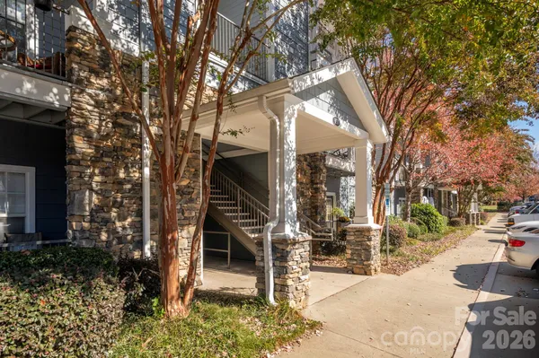 $299,000 | 600 Vista Lake Drive, Unit 4, Candler, NC 28715