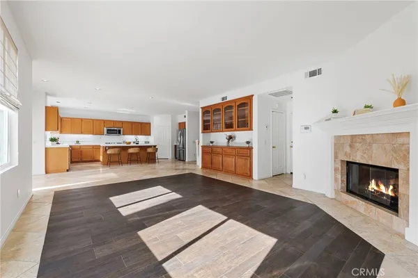 $2,199,900 | 75 Ashford, Irvine, CA 92618