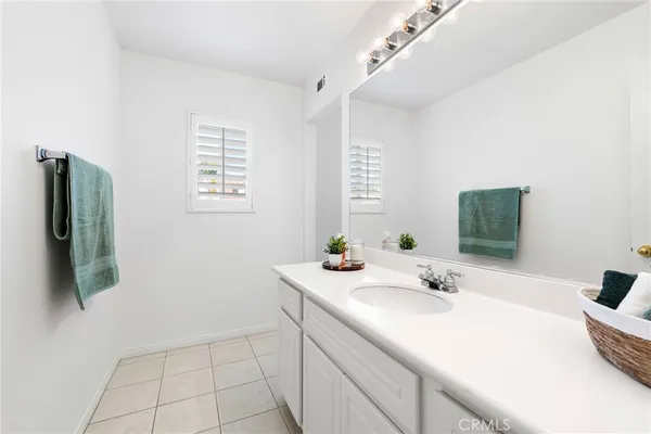 $2,199,900 | 75 Ashford, Irvine, CA 92618