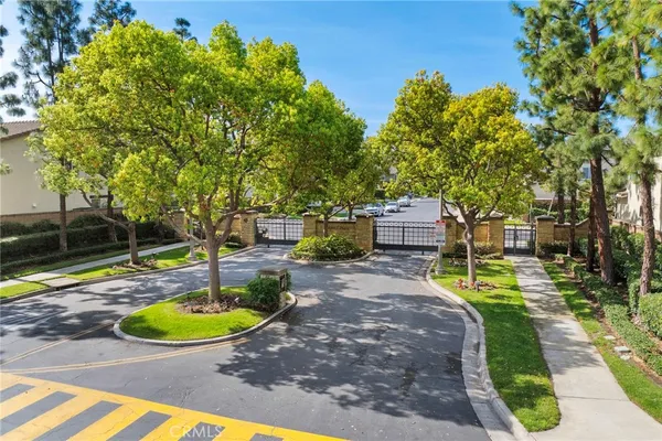 $2,199,900 | 75 Ashford, Irvine, CA 92618