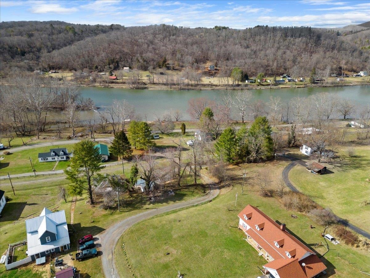 1521 Allisonia Road Hiwassee, VA 24347 - Photo 35 of 37 Gallery Image 35