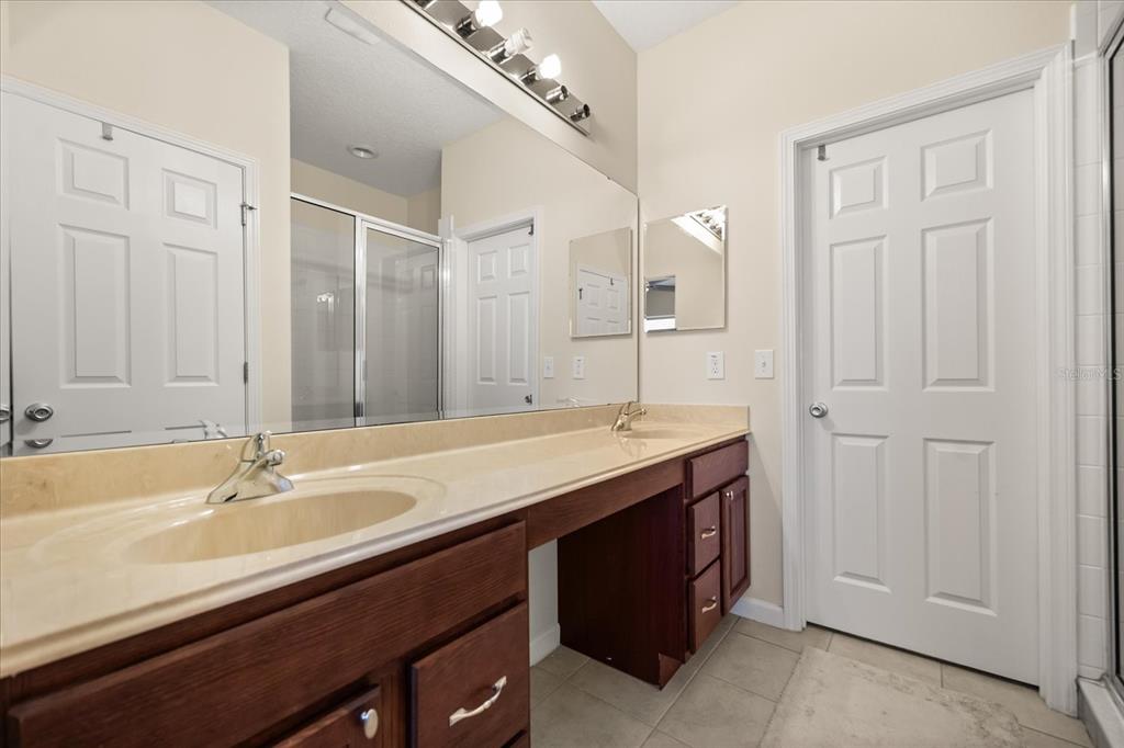 723 Terrace Spring Drive Orlando, FL 32828 - Photo 14 of 28