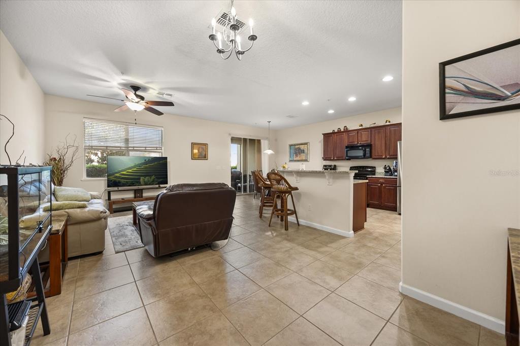 723 Terrace Spring Drive Orlando, FL 32828 - Photo 5 of 28