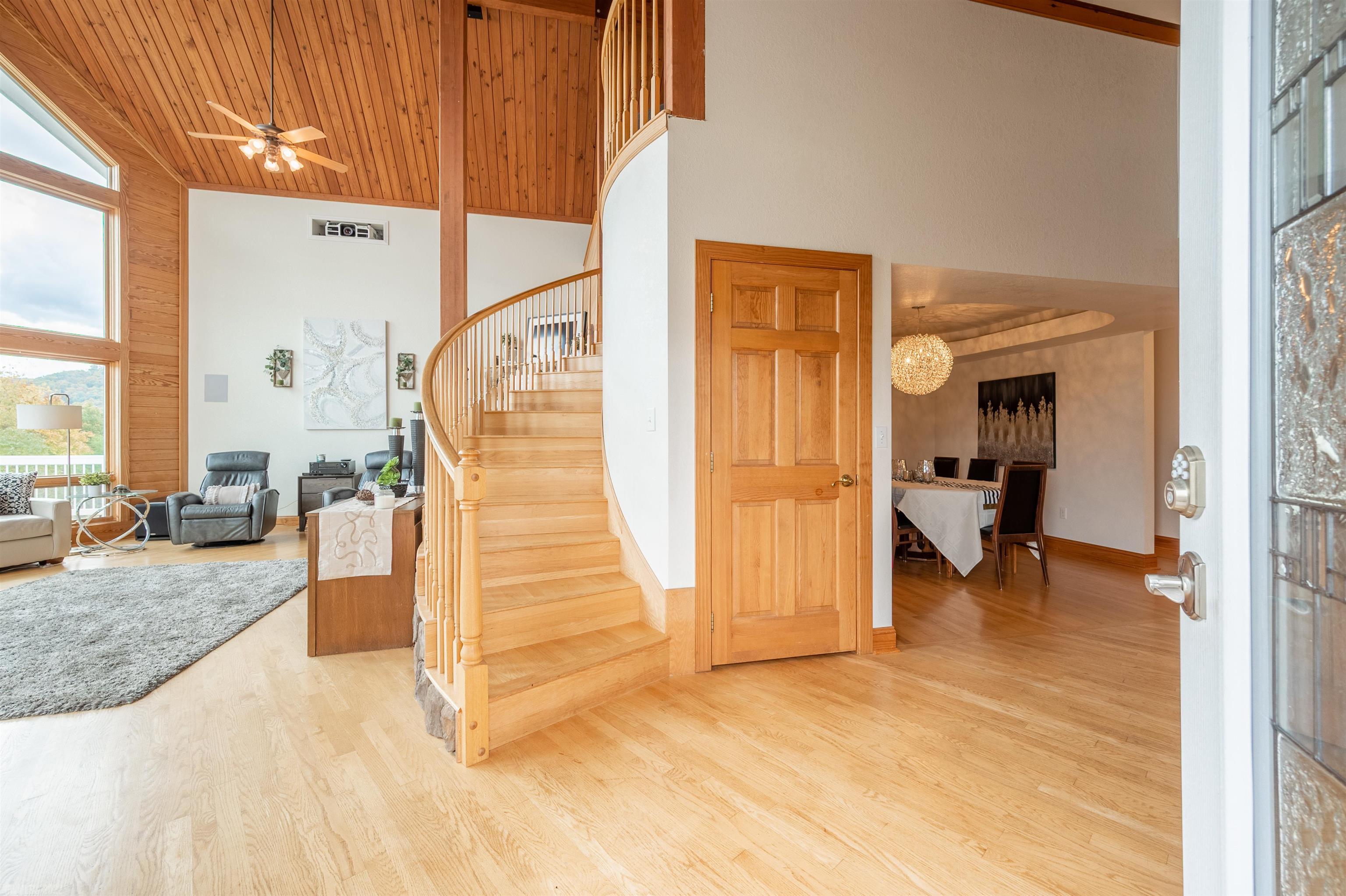 3238 North Fork Road Elliston, VA 24087 - Photo 7 of 61 Gallery Image 7