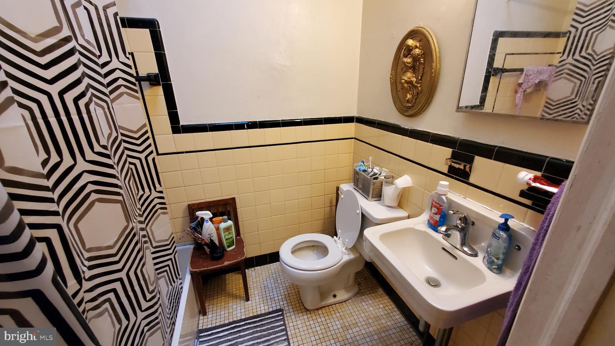 1316 Edgehill Road Darby, PA 19023 - Photo 10 of 21 Gallery Image 10
