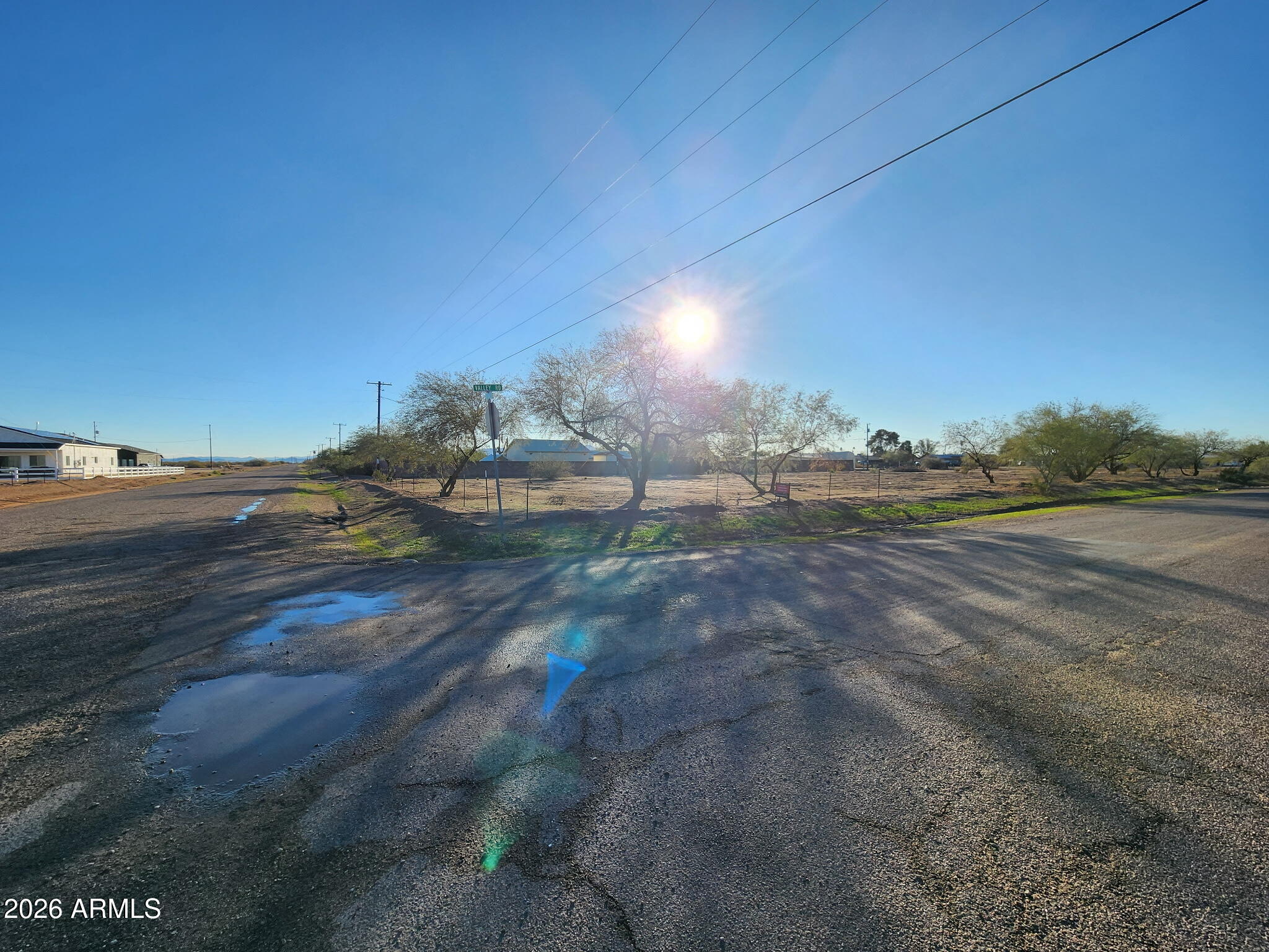 4145 North Valley Road, Unit 5 Eloy, AZ 85131 - Photo 4 of 5 a view of an outdoor space and yard