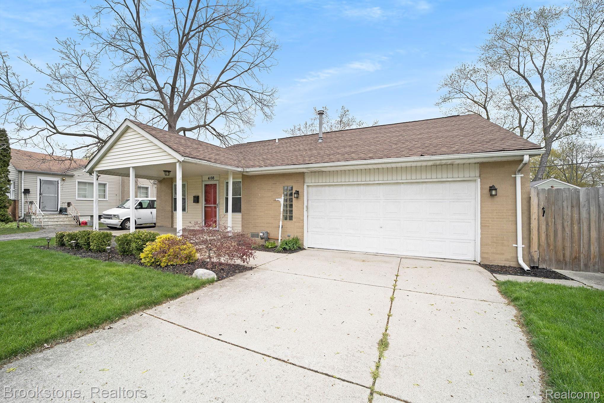 4108 Kent Road Royal Oak, MI 48073 - Photo 3 of 26 017A8028.jpg