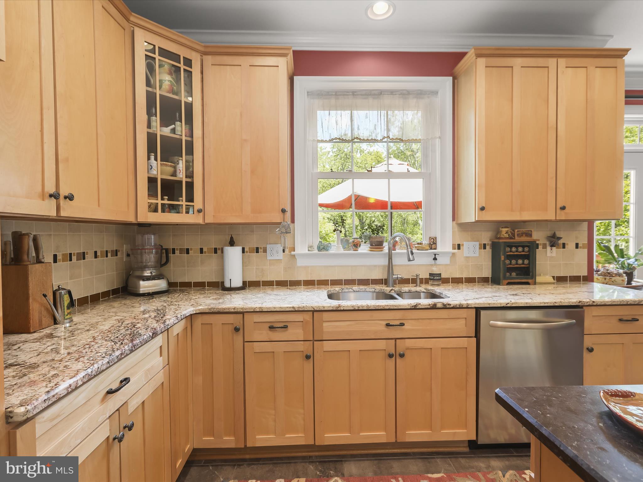 2905 Duvall Road Woodbine, MD 21797 - Photo 26 of 90 Granite Countertops - Decorative Backsplash