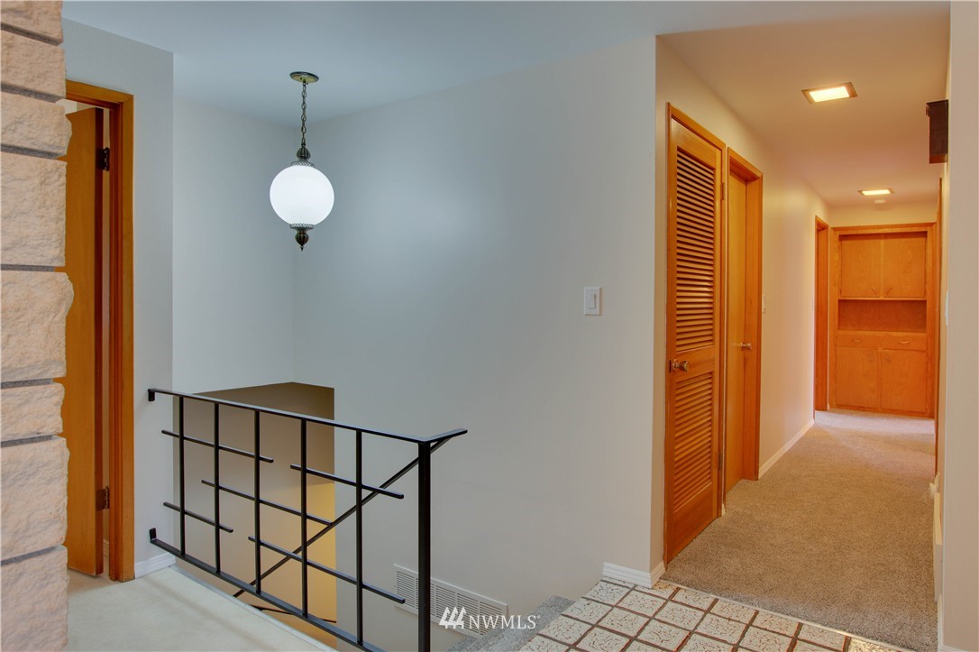 1909 Northeast 27th Street Renton, WA 98056 - Photo 12 of 25