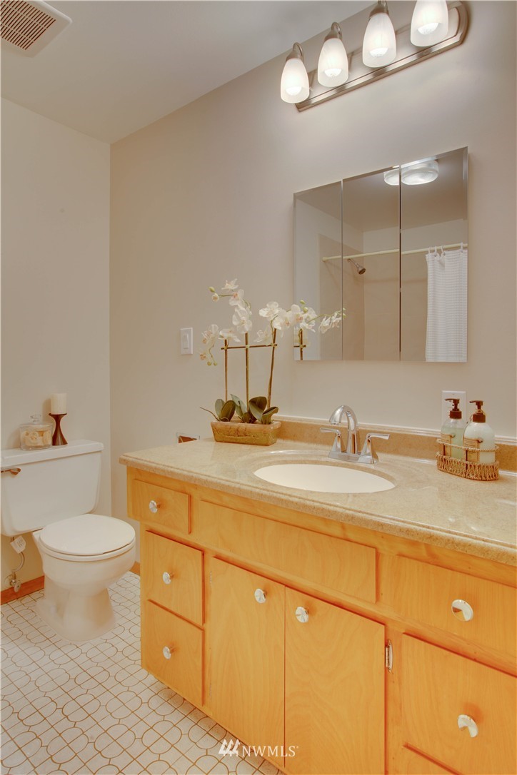 1909 Northeast 27th Street Renton, WA 98056 - Photo 14 of 25