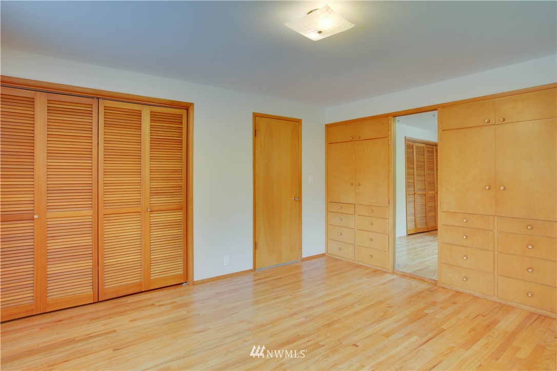 1909 Northeast 27th Street Renton, WA 98056 - Photo 15 of 25