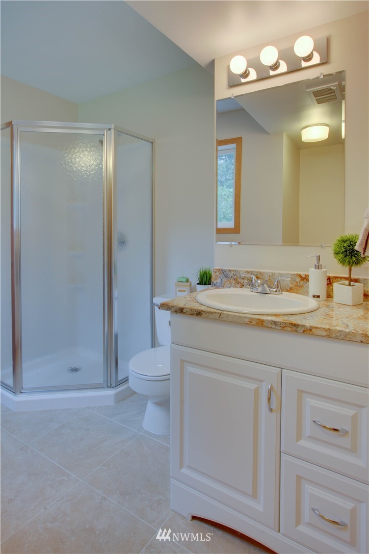 1909 Northeast 27th Street Renton, WA 98056 - Photo 19 of 25