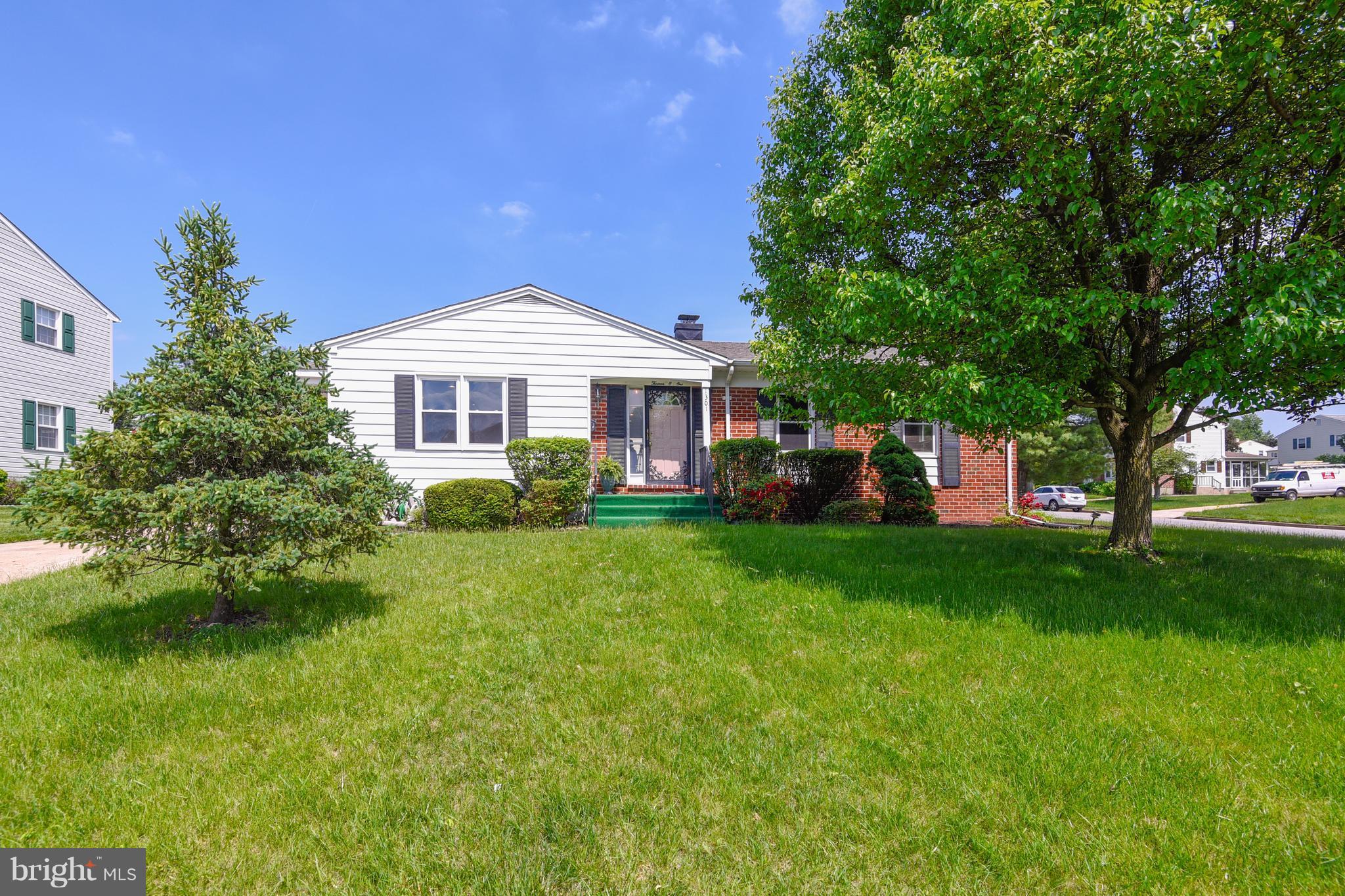 1301 Gatefield Road Baltimore, MD 21228 - Photo 1 of 27 Exterior (Front)