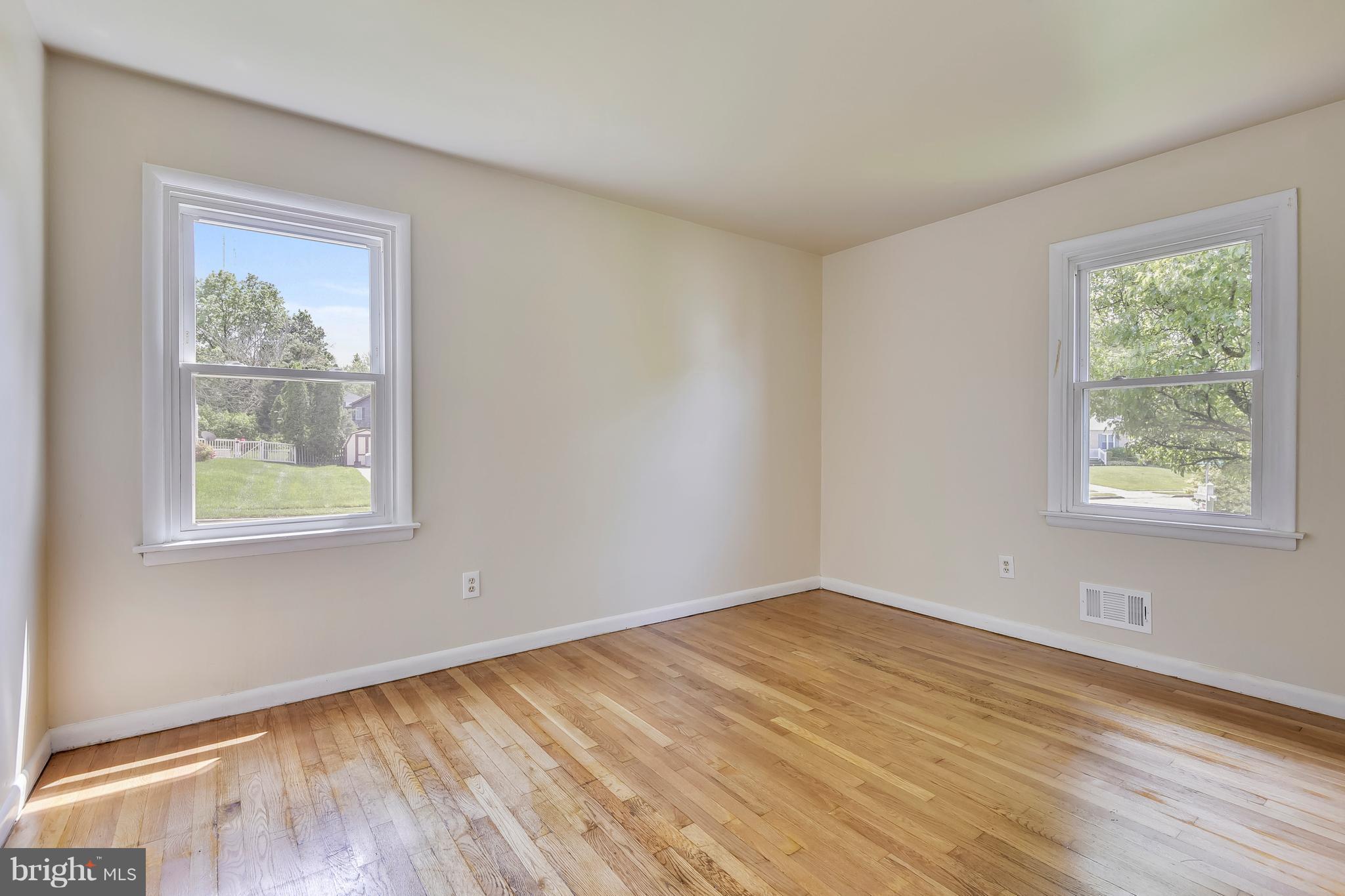1301 Gatefield Road Baltimore, MD 21228 - Photo 22 of 27 Bedroom