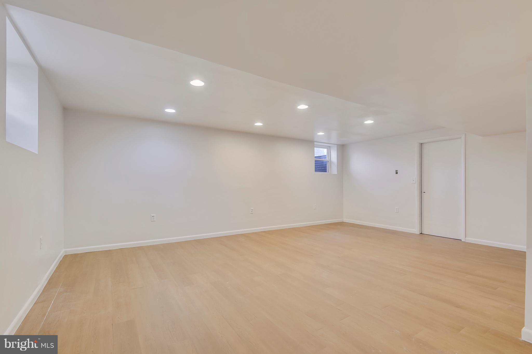 1301 Gatefield Road Baltimore, MD 21228 - Photo 24 of 27 Family Room