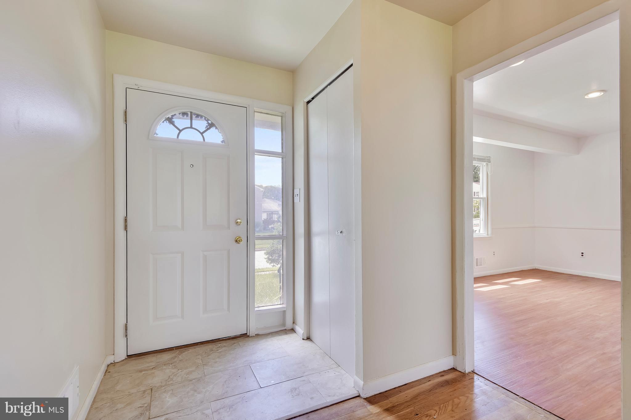 1301 Gatefield Road Baltimore, MD 21228 - Photo 7 of 27 Interior (General)