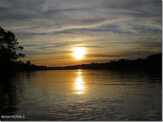931 Golfview Road Southport, NC 28461 - Photo 2 of 7 Sunset at Boiling Spring Lakes