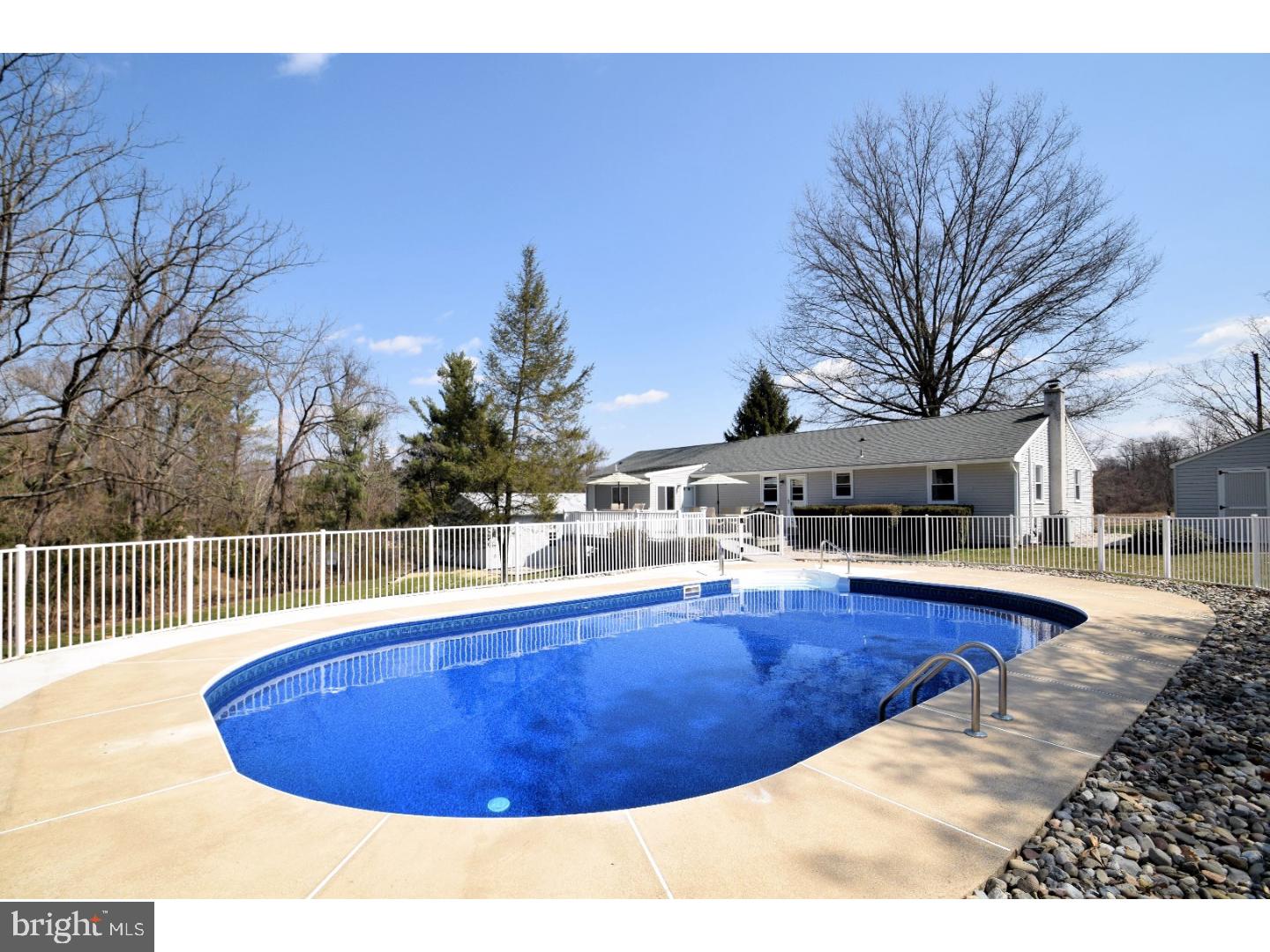 1971 Young Road Pottstown, PA 19465 - Photo 25 of 25 Pool