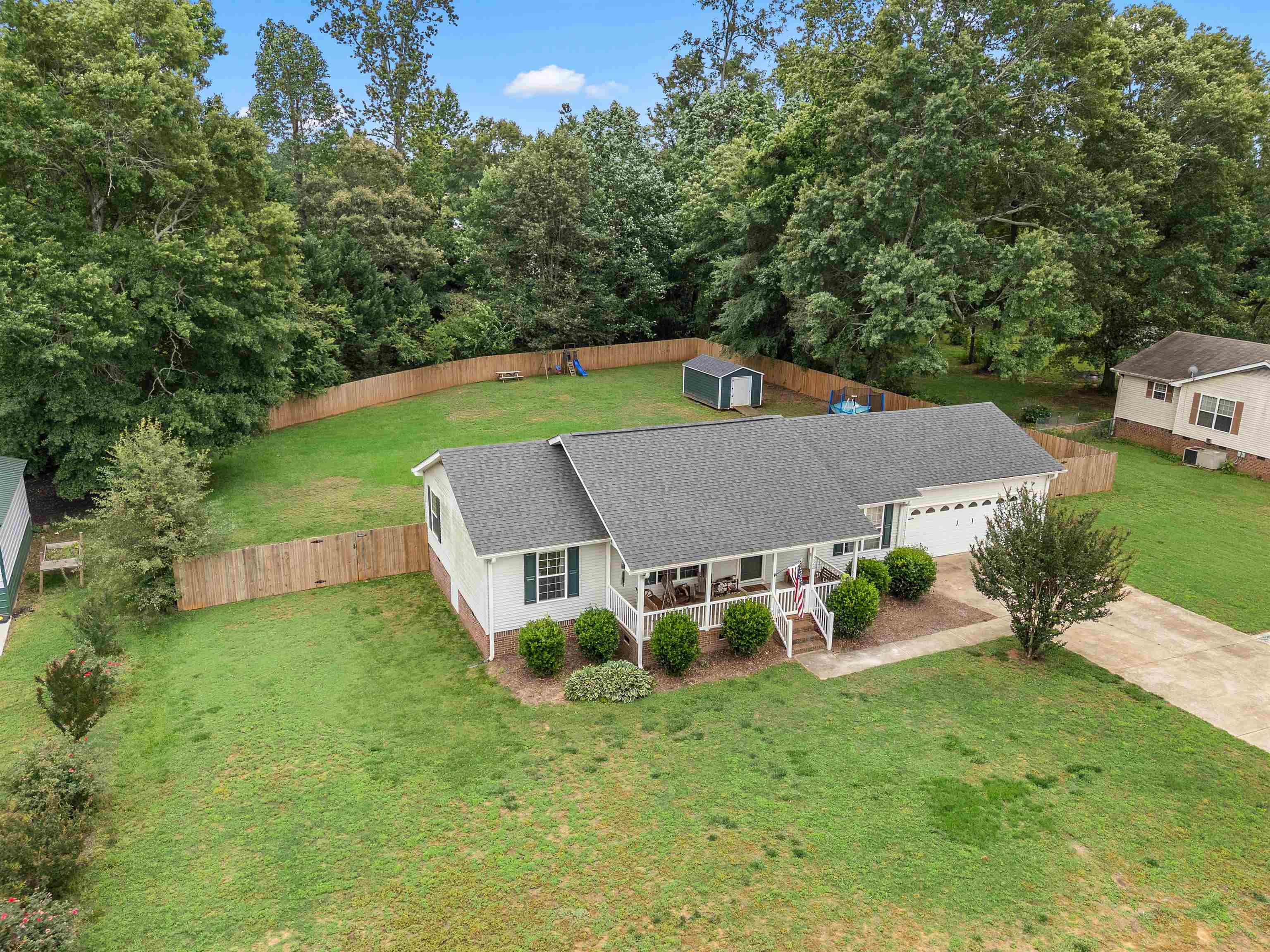 324 Corey Drive Inman, SC 29349 - Photo 4 of 33