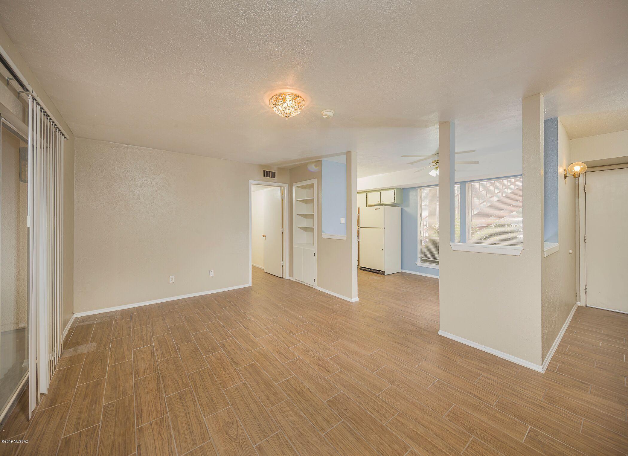 1600 North Wilmot Road, Unit 190 Tucson, AZ 85712 - Photo 4 of 23
