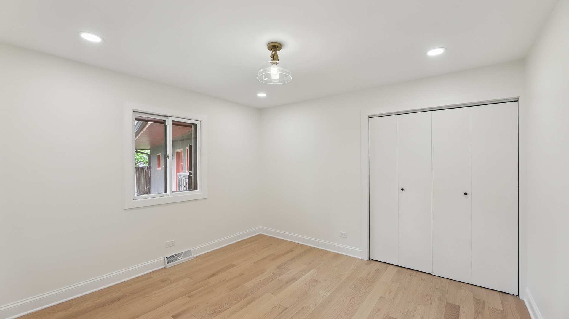 28W521 Purnell Road West Chicago, IL 60185 - Photo 20 of 39