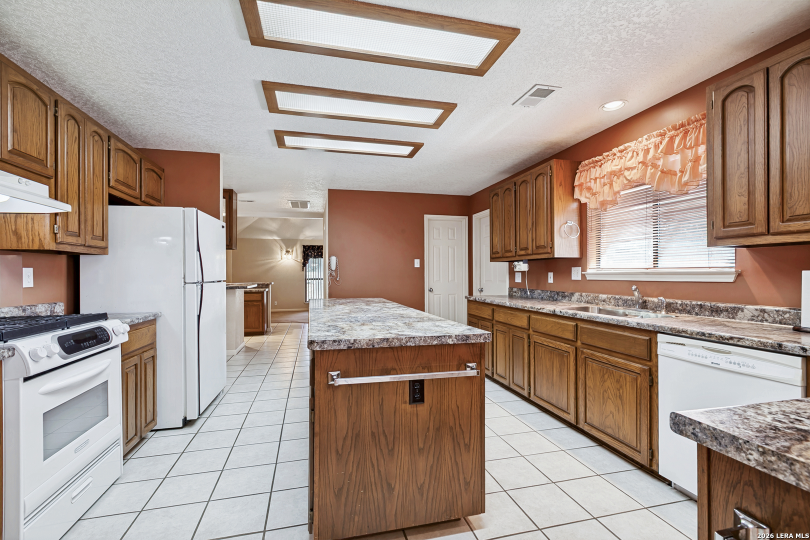 2577 John Charles Road Bulverde, TX 78163 - Photo 11 of 30