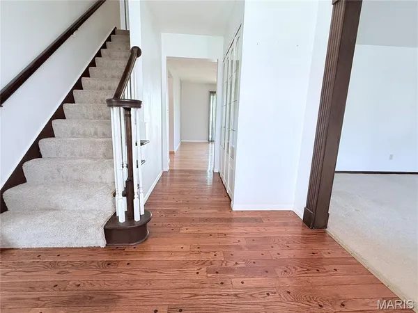 $2,999 | 15575 Clover Ridge Drive, Chesterfield, MO 63017