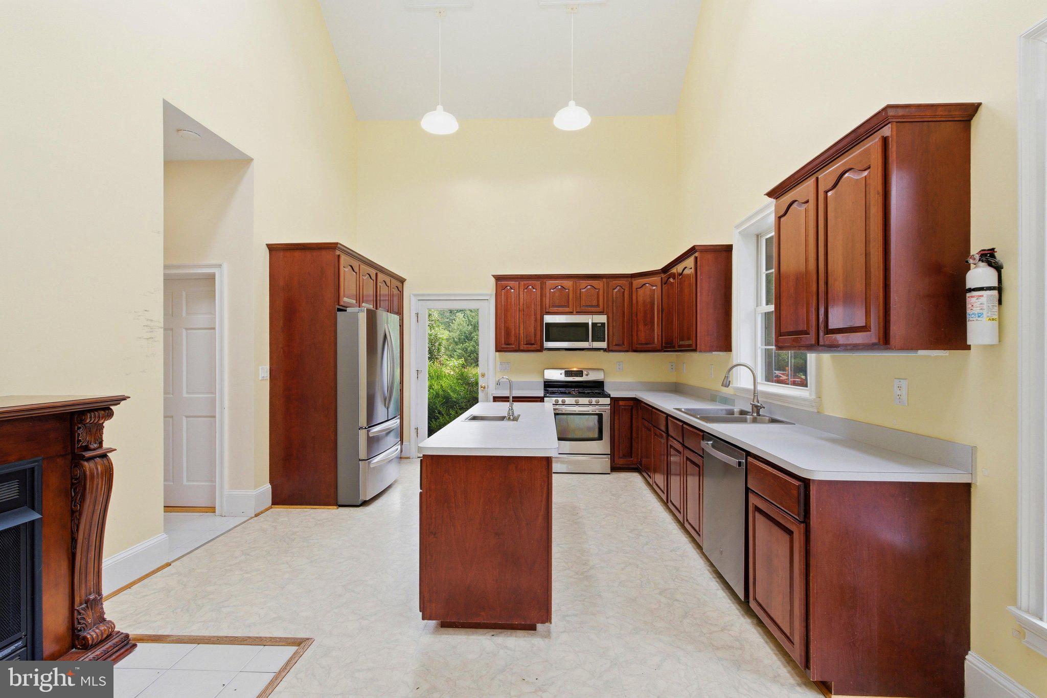 23410 Neck Road Aquasco, MD 20608 - Photo 4 of 40