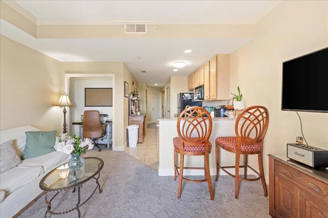 $199,000 | 215 West College Avenue, Unit 406A, Tallahassee, FL 32301