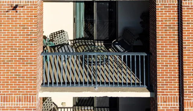 $199,000 | 215 West College Avenue, Unit 406A, Tallahassee, FL 32301