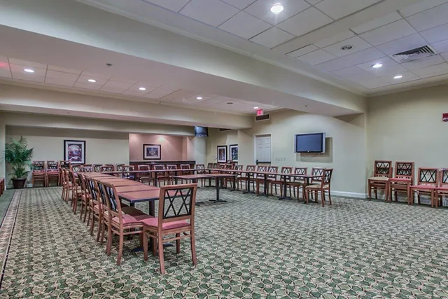 $199,000 | 215 West College Avenue, Unit 406A, Tallahassee, FL 32301