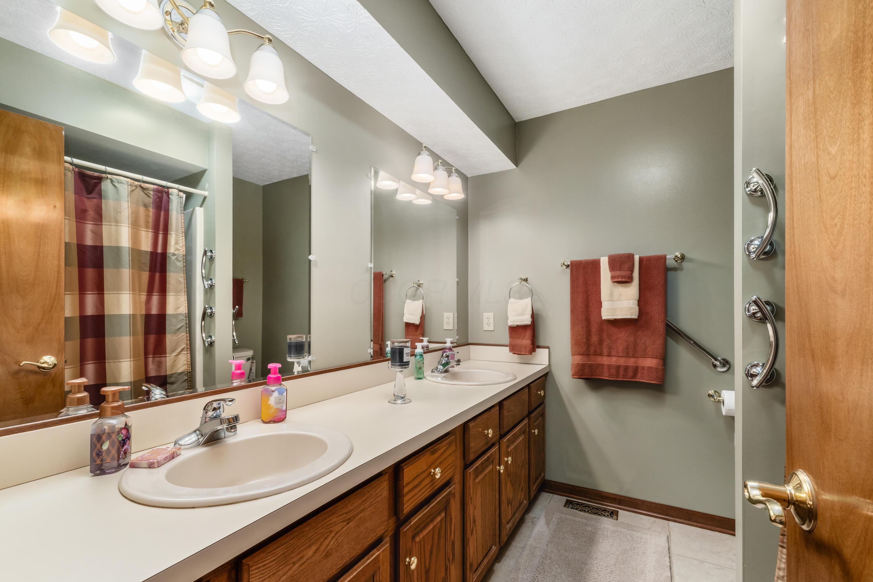 3539 Castle Road Alexandria, OH 43001 - Photo 30 of 67 BATHROOM