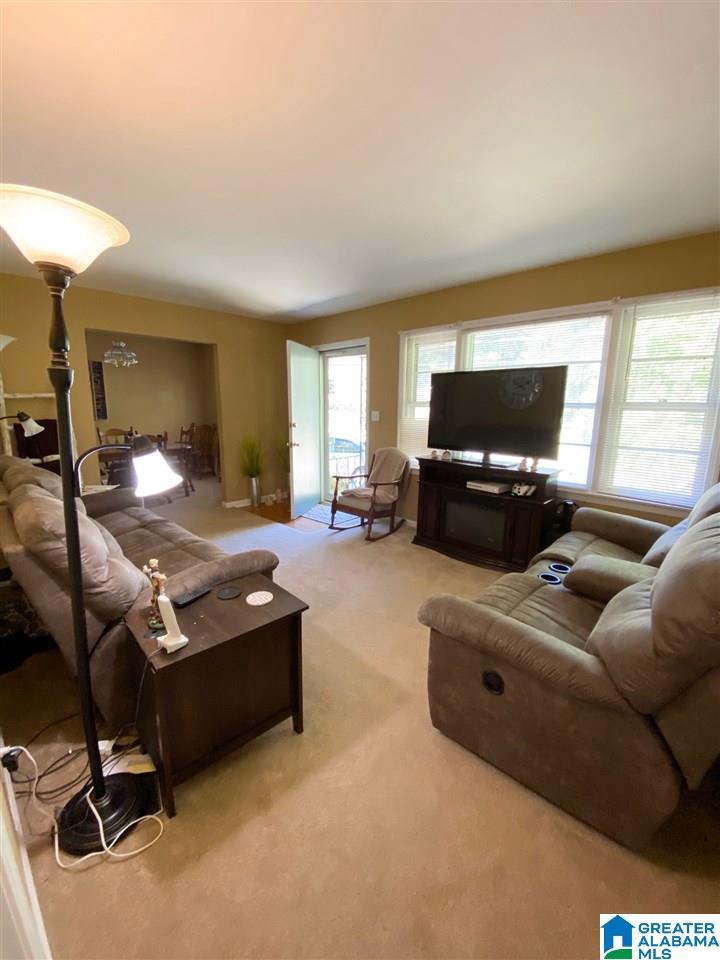 425 20th Avenue Northeast Birmingham, AL 35215 - Photo 5 of 12