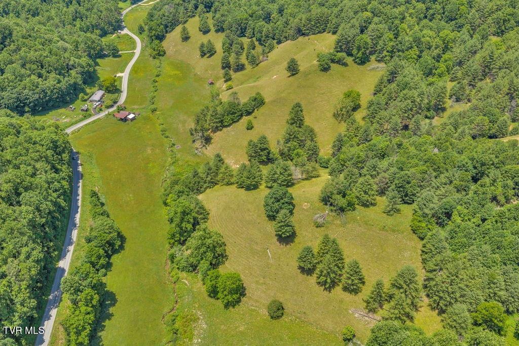 150 Fred Price Road Mountain City, TN 37683 - Photo 17 of 35 19