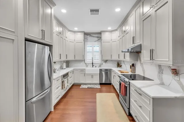 $1,199,900 | 2224 Tami Sola Street, Sarasota, FL 34237