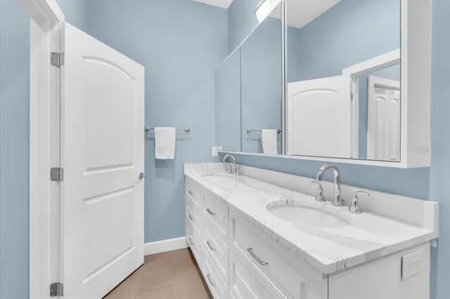 $1,199,900 | 2224 Tami Sola Street, Sarasota, FL 34237