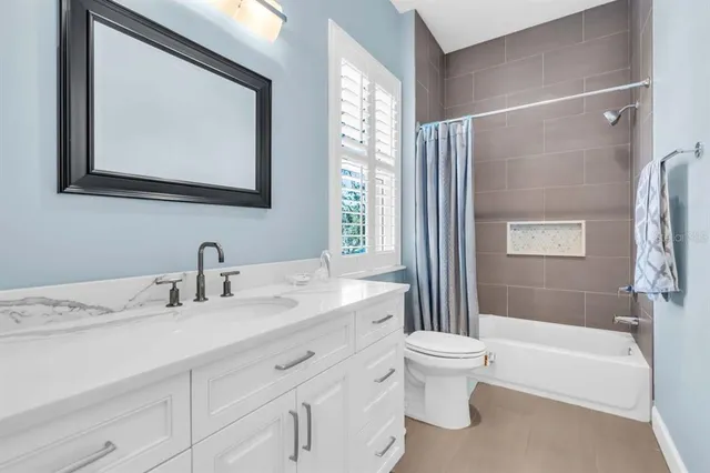 $1,199,900 | 2224 Tami Sola Street, Sarasota, FL 34237