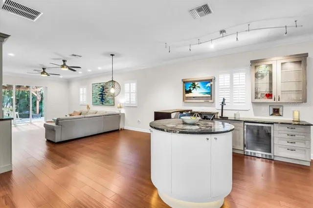 $1,199,900 | 2224 Tami Sola Street, Sarasota, FL 34237